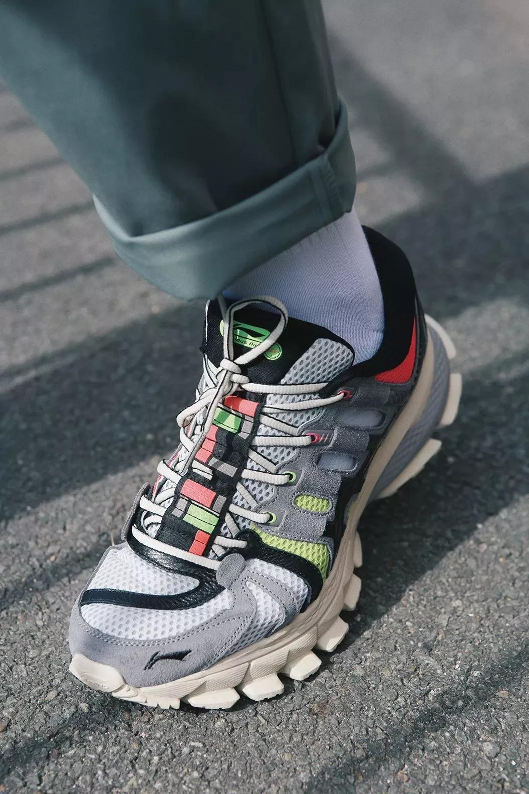 李宁鼠咬天开来了！最具中国风+可撕鞋面+盲盒玩法…满是惊喜