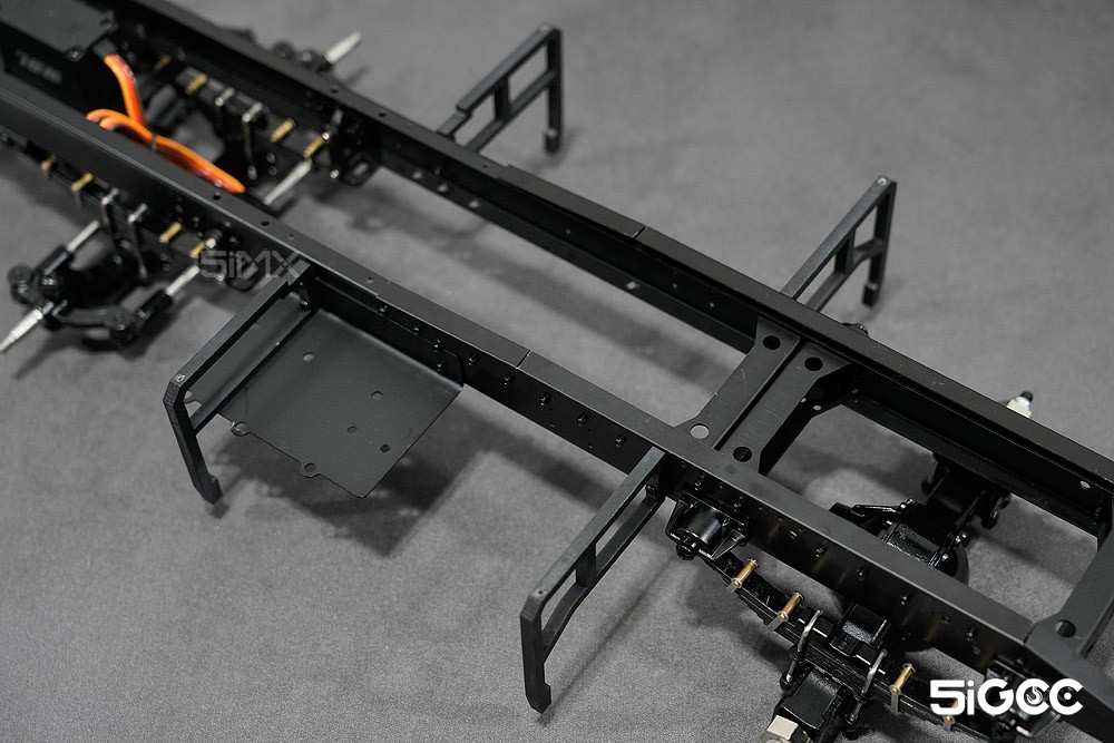 组装f2000拖头,组装f2000卡车模型