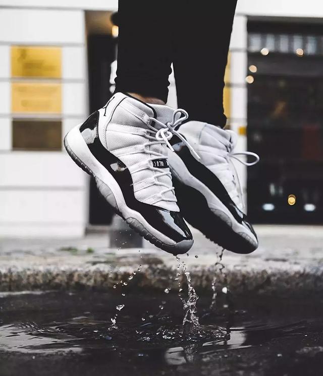 情怀aj,乔丹脚上穿的是哪个版本的aj11