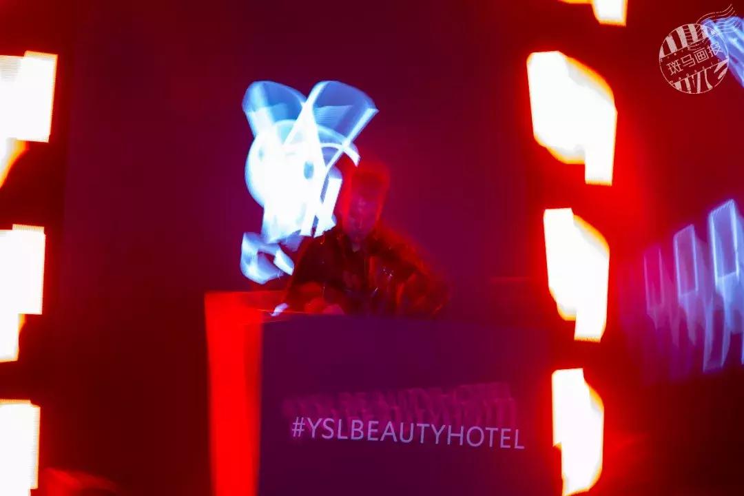 ysl在香港开了家美妆快闪酒店,ysl在上海哪里