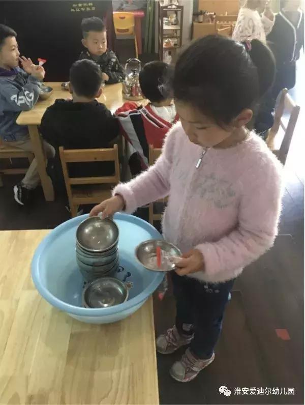 幼儿园美好食光活动,幼儿园快乐进餐活动准备