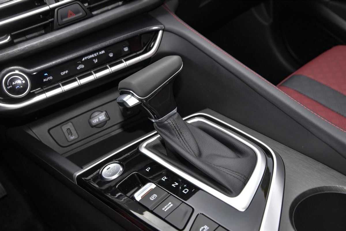 国产汽车买吉利好还是买宝骏好,长安吉利宝骏哪个车的质量好