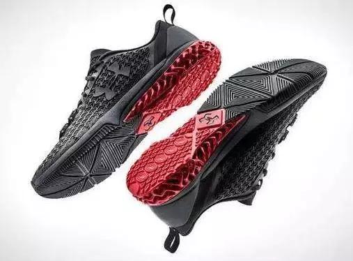 阿迪达斯即将发售的最帅跑鞋,阿迪达斯alphaedge是什么系列