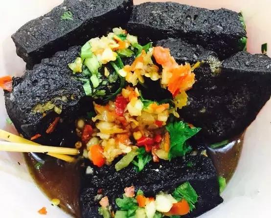长沙最好的臭豆腐生胚多少钱一箱,长沙黑色经典长沙臭豆腐印象城店