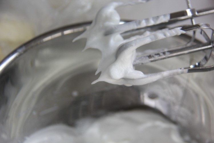 榴莲冻芝士蛋糕,爆浆榴莲芝士蛋糕烤箱做法