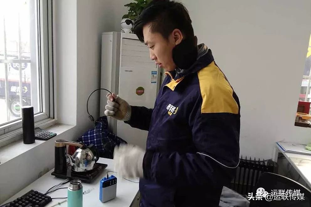 一名快递小哥的故事,物流小哥真实故事