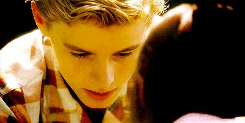 跟别人打架的时候全身发抖,和别人打架为什么会颤抖