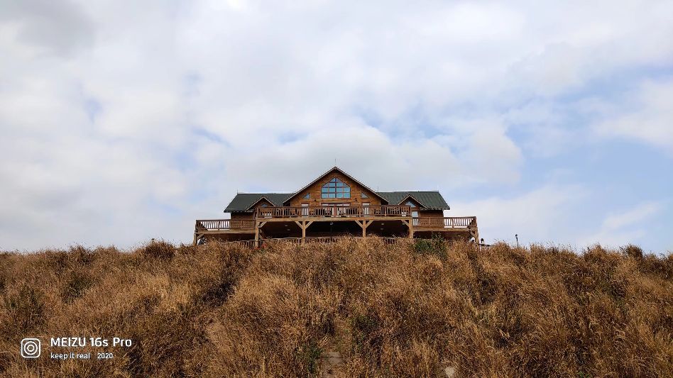 最美好的年纪活成了最糟糕的自己,在最好的年纪里过着最悲哀的生活