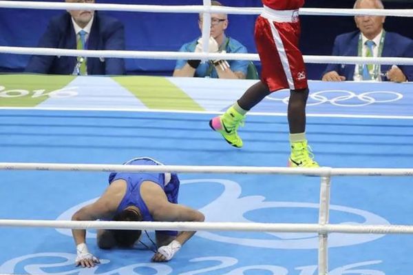 输给了裁判,法国选手输比赛不服气