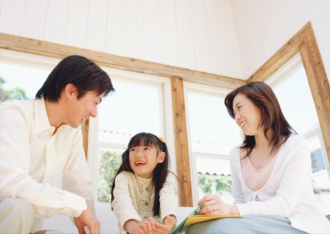 孩子到叛逆期油盐不进软硬不吃,青春期的孩子不和父母沟通怎么办