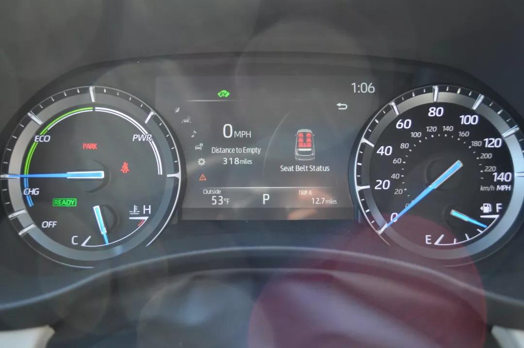 丰田汉兰达2020试驾视频,试驾汉兰达2020款外媒