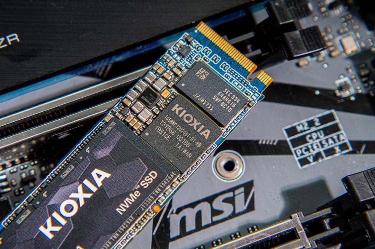 以铠侠RC10固态硬盘为例，SLC缓存是什么？缓外速度又是什么？