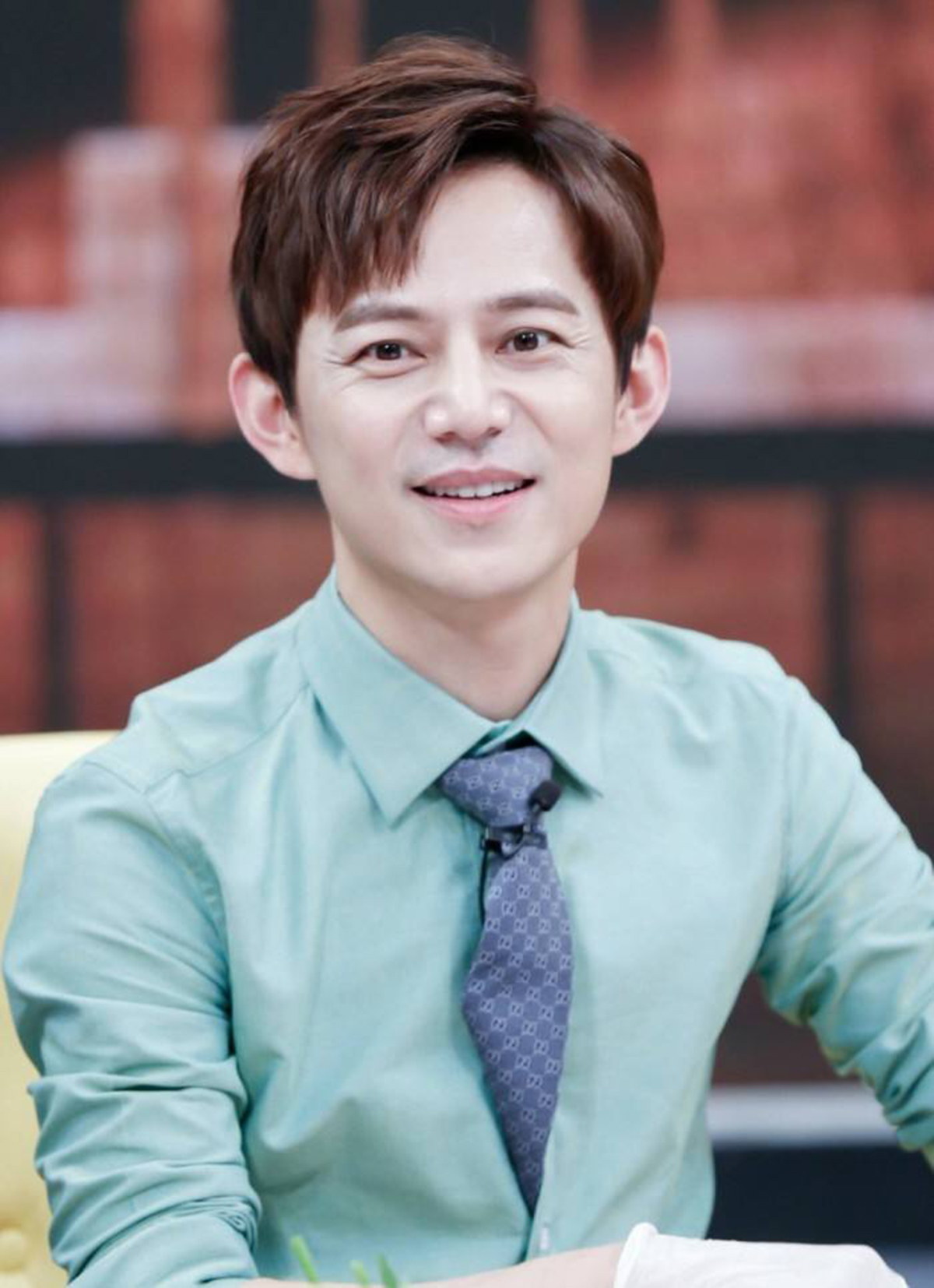 何炅每天睡3小时够吗,何炅每天睡4小时的程度