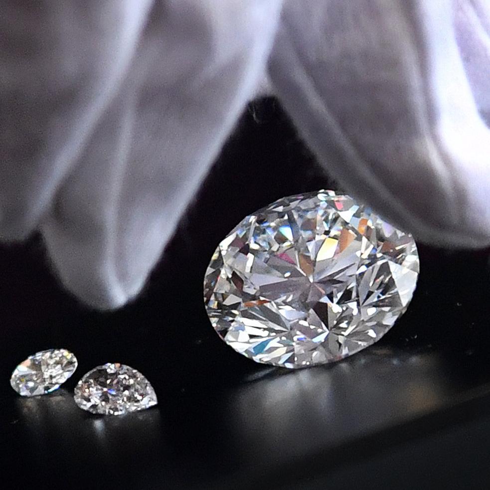 钻戒款式购买钻戒的基本知识咨询,如何挑选一个不贵的钻戒