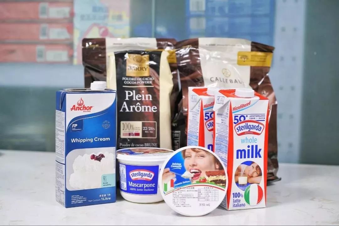 人均不到10元！买蛋糕送“熊猫”！火遍全国的网红蛋糕来啦