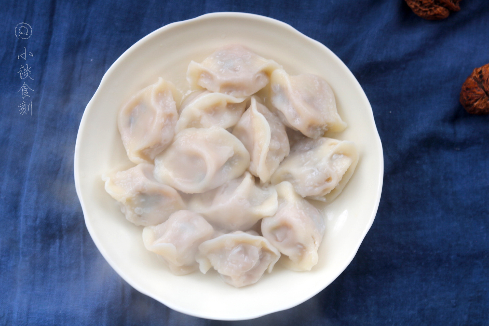 煮冻饺子开裂,煮冻饺子粘锅怎么办