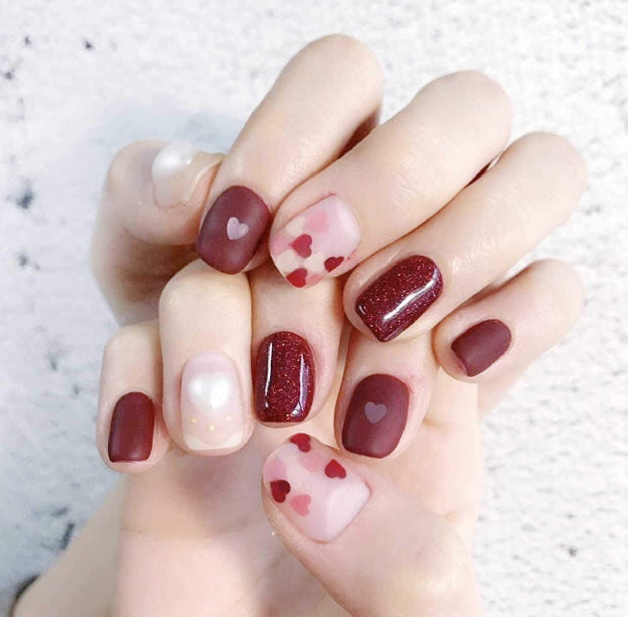 红色加亮片的美甲组合太美了！充满仙气的“红指甲”就是不一样！