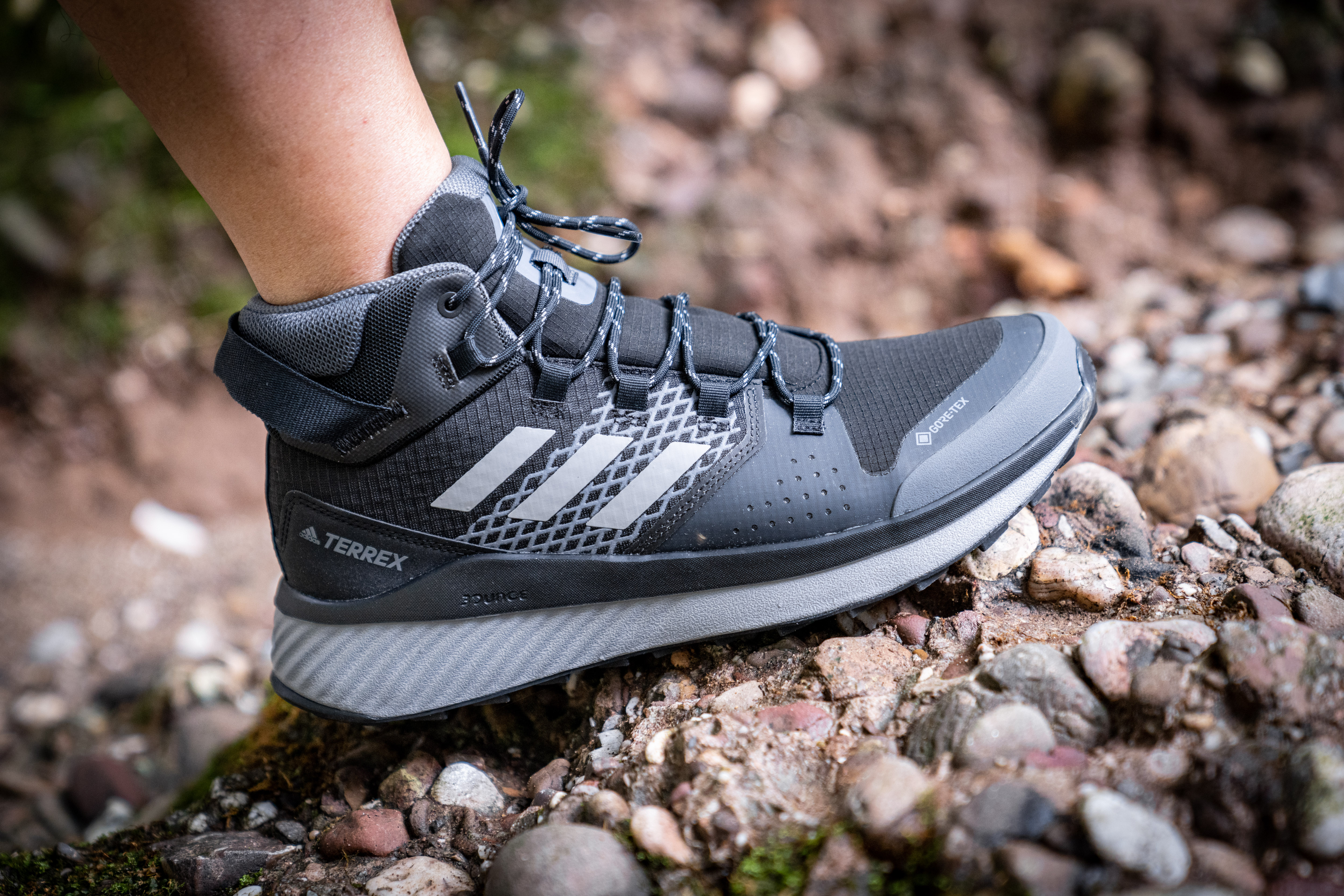 adidasterrex户外鞋卡其色,adidasterrex户外跑鞋评测