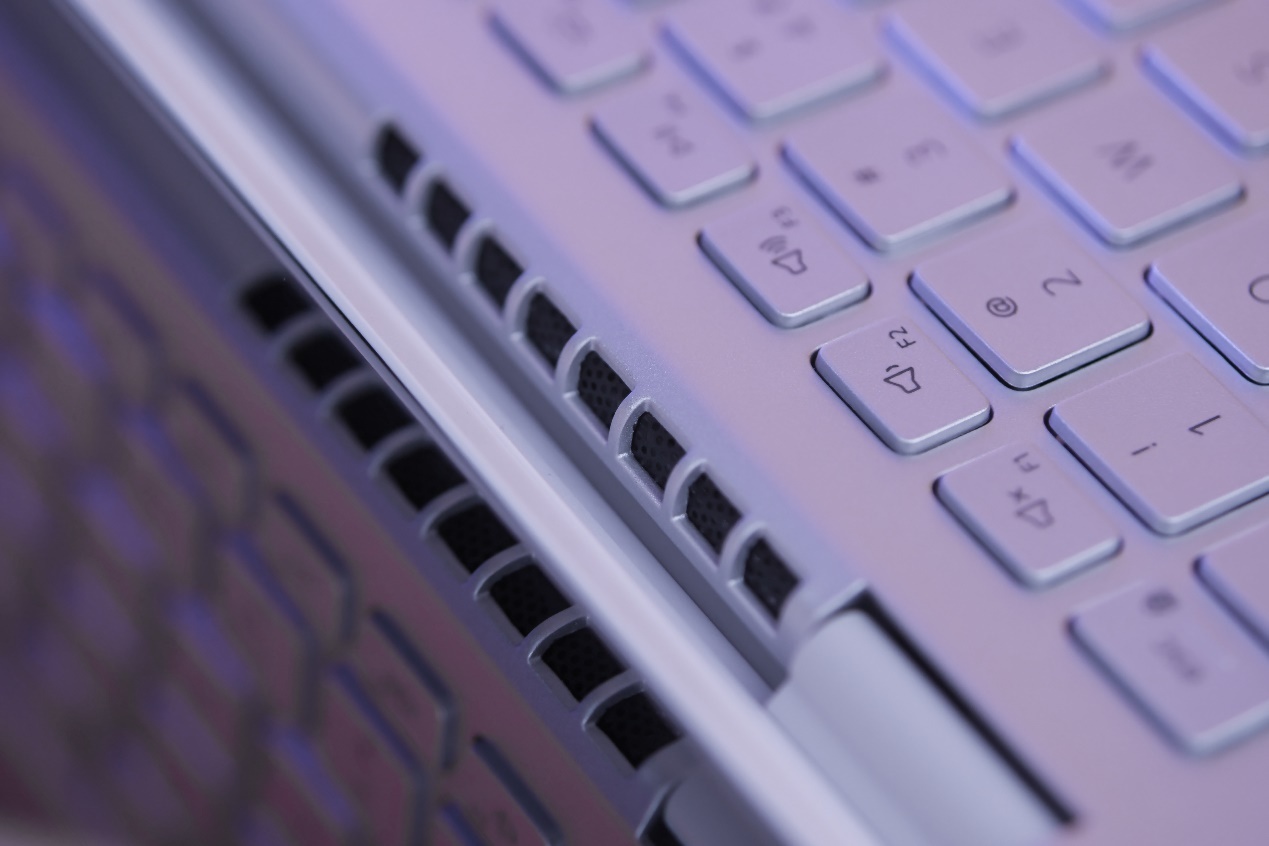 戴尔灵越14plus超能轻薄本怎么样,戴尔灵越14轻薄笔记本