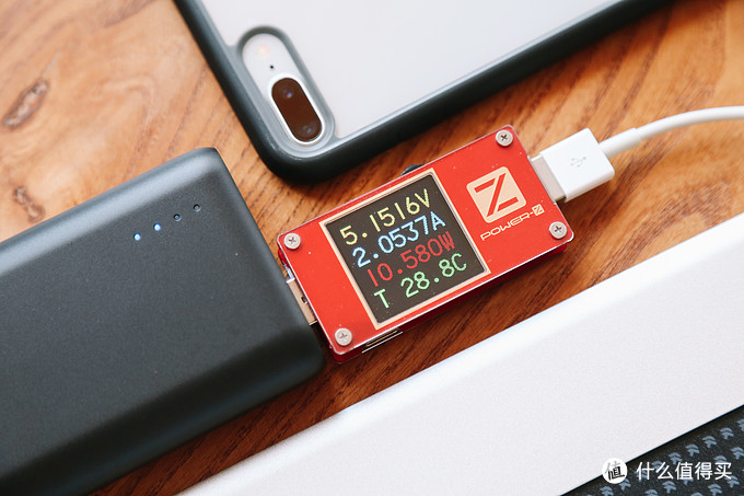 iphone无线充电适用哪些型号,iphone数据线和充电头推荐