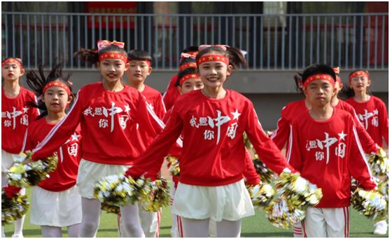 东风路小学的啦啦操,河南省东风路小学啦啦操