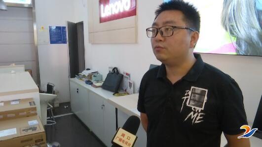 开学季 迎来电子产品销售热潮