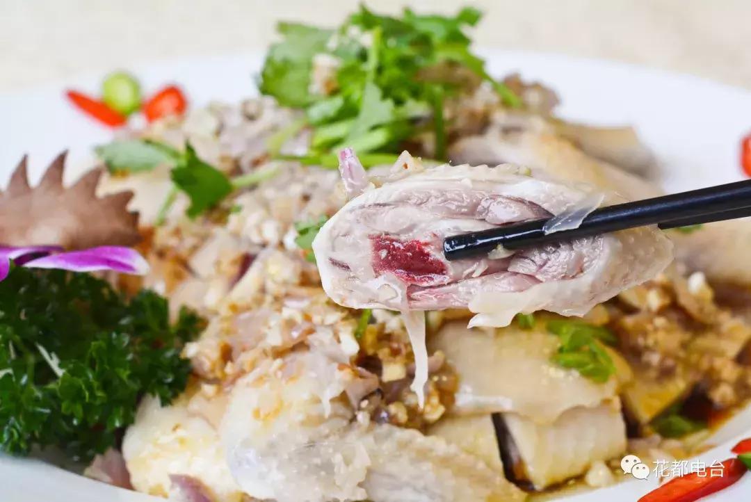 花都芙蓉嶂附近有什么美食,花都芙蓉嶂风景区烧烤场