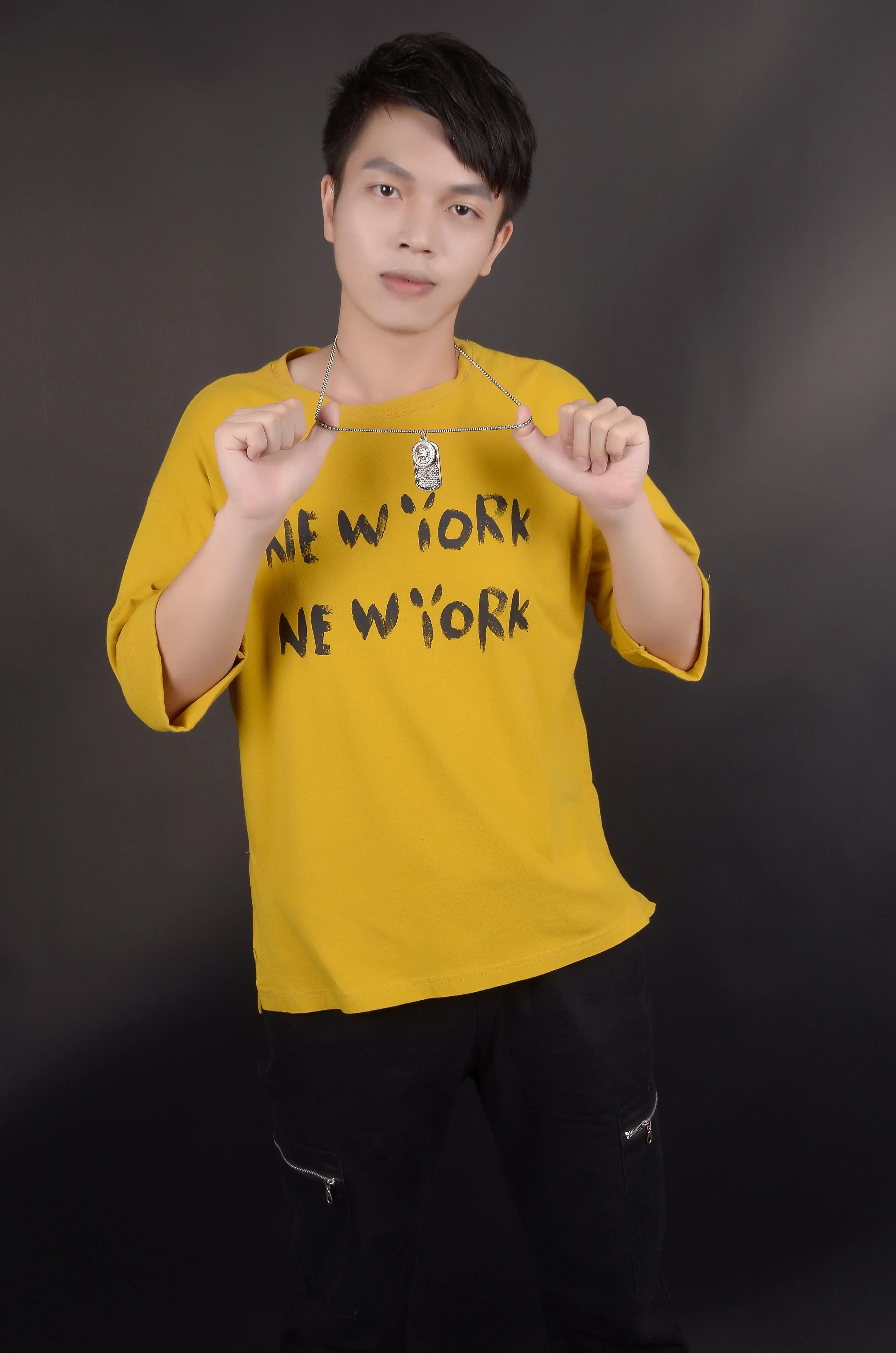 Hello我是Henry小锋好久不见！二年后我回来啦！