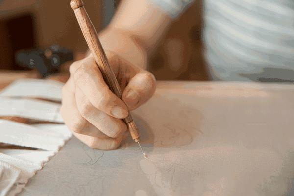 学完服装设计,学完服装手绘能找到兼职吗