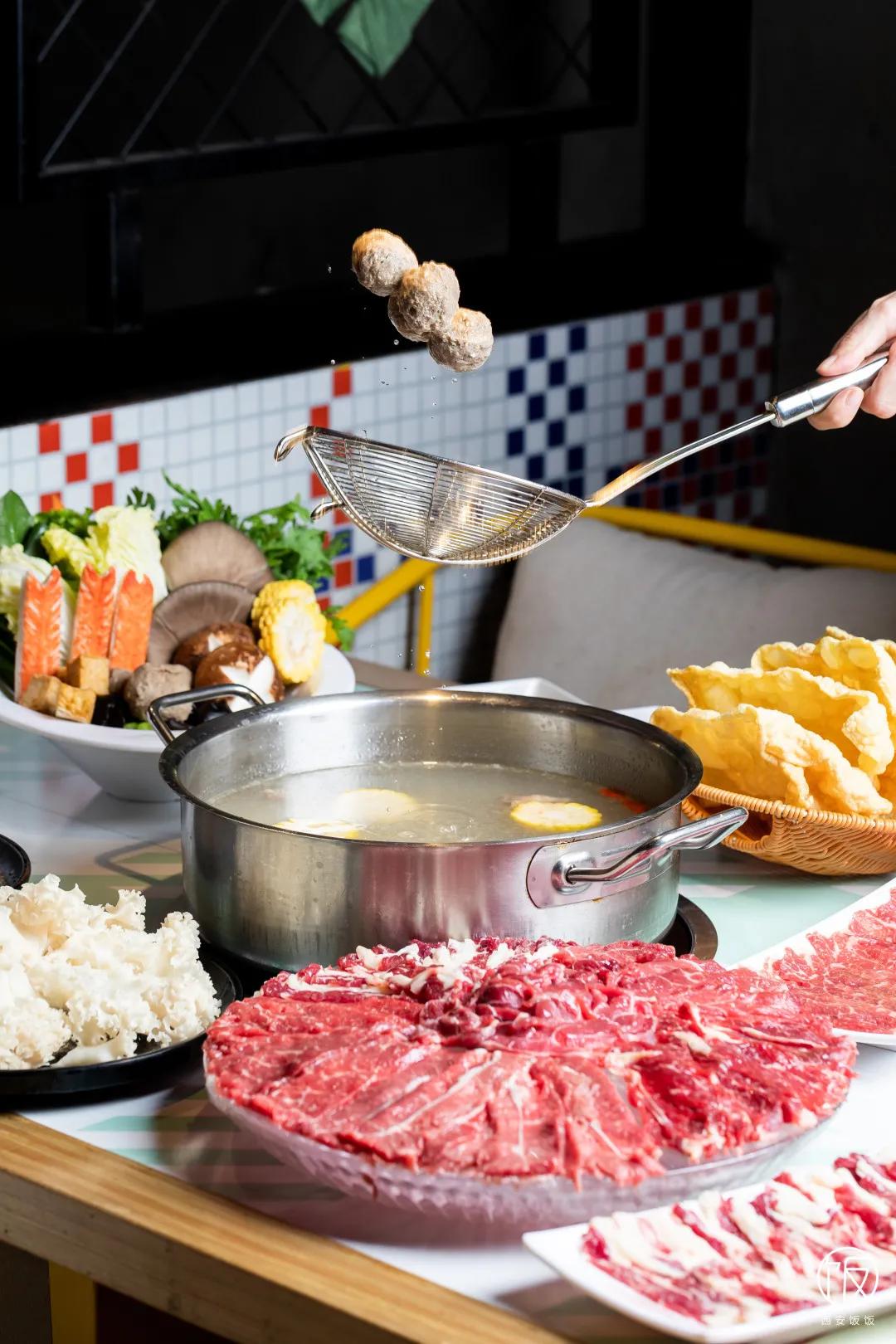 能看到钟楼的美食,看见钟楼的西安美食