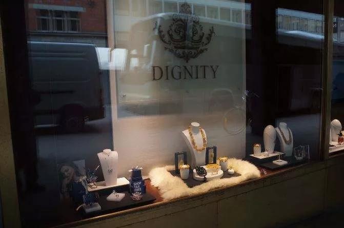 俄罗斯珠宝中国专卖,俄罗斯珠宝店加价