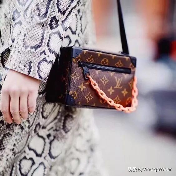 男士包袋什么好看,好看的男挎包奢侈品