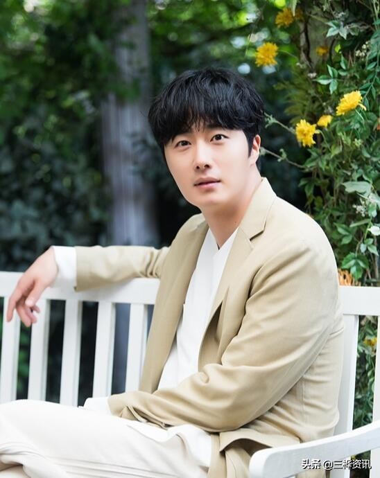 去年11月在疗养院认真服务了2年的韩国男演员丁一宇！