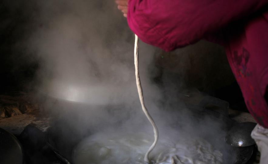 陕西大妈做凉面,陕西老人做焖面