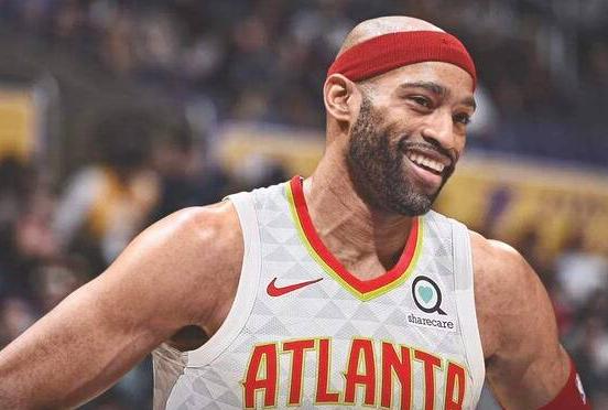 卡特最巅峰状态,卡特42岁和年轻扣篮对比