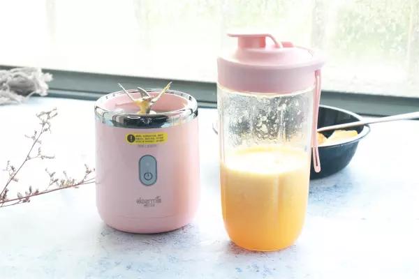 德尔玛随身果汁机按三下没反应,德尔玛随身果汁机的使用方法