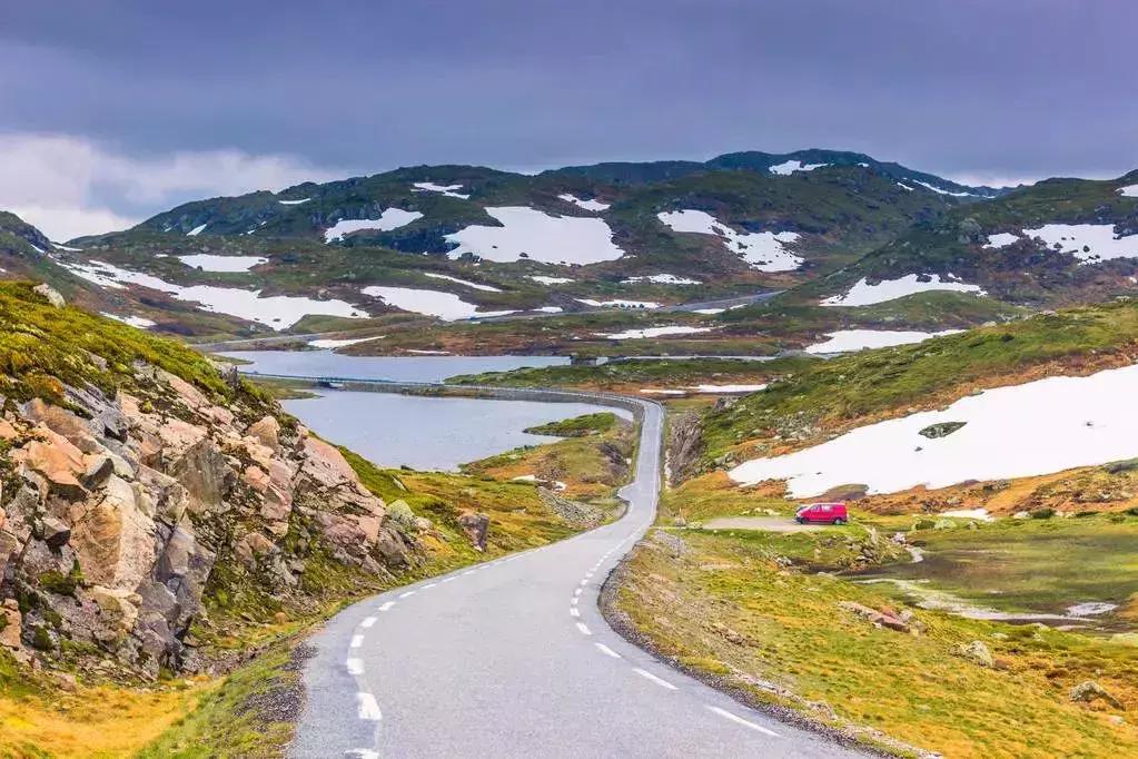 它连续N年被评为全球最宜居国度No.1，此生攒钱也要去！