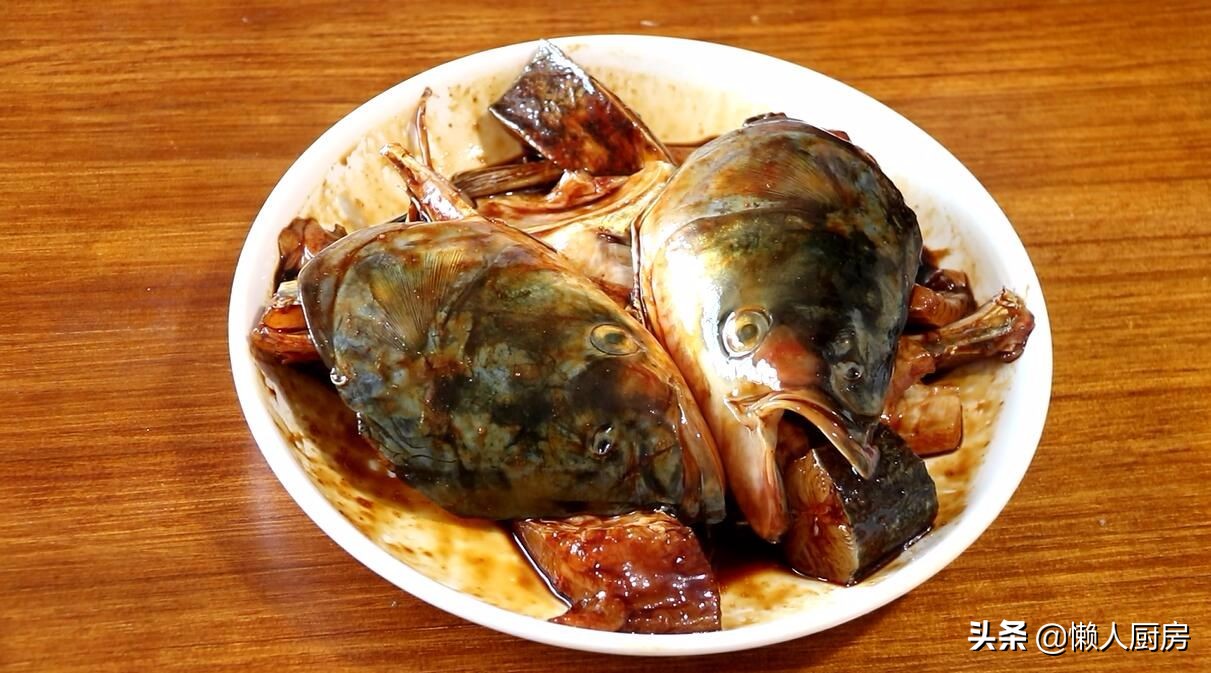 不煎鱼头汤怎么炖才能好喝,不加肉的鱼头做法