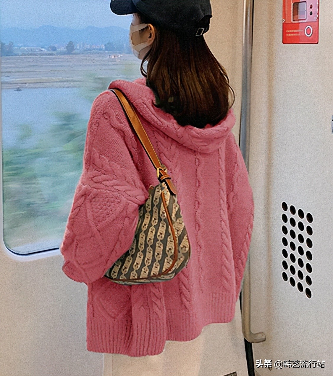 韩国2022春夏流行毛衣款式大全,今年韩国最流行的毛衣长款