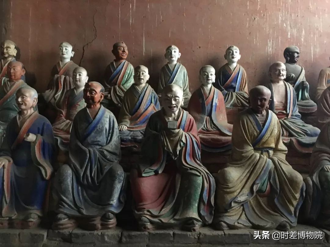 山西五台山佛光寺壁画,佛光寺阿弥陀佛头顶壁画