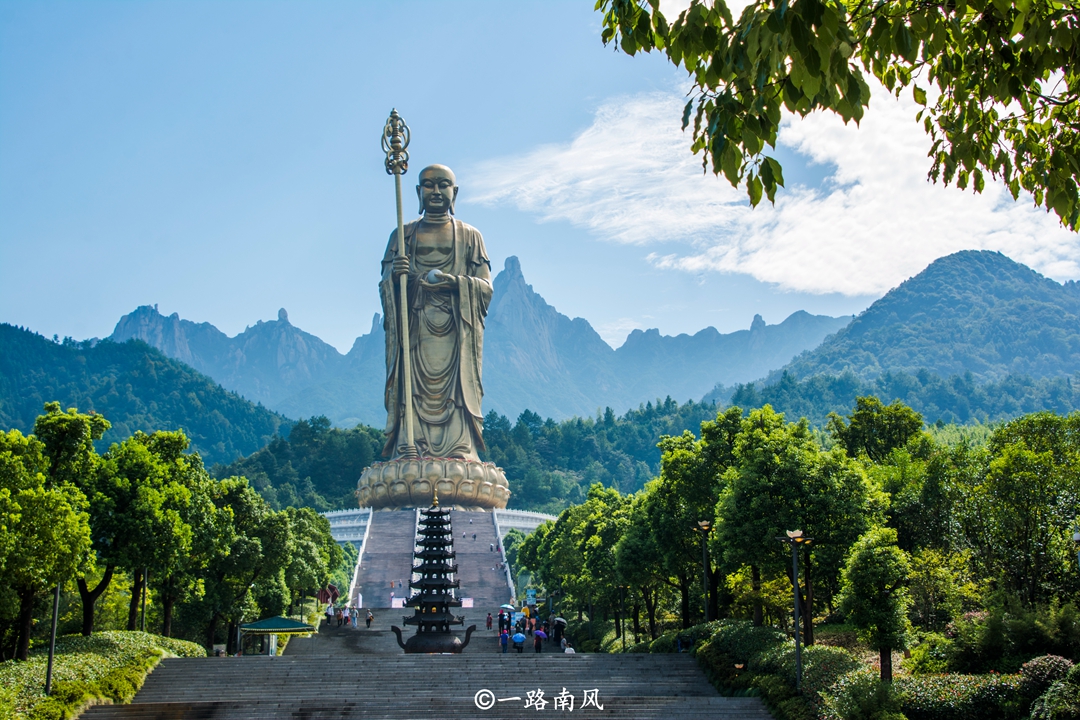 安徽九华山风景区多高,九华山是佛教圣地也是旅游景区