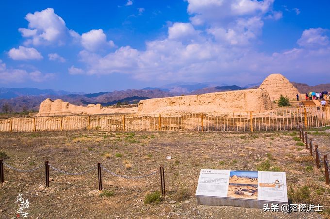 被称为东方金字塔的西夏王陵在哪,西夏王陵寸草不生咋回事