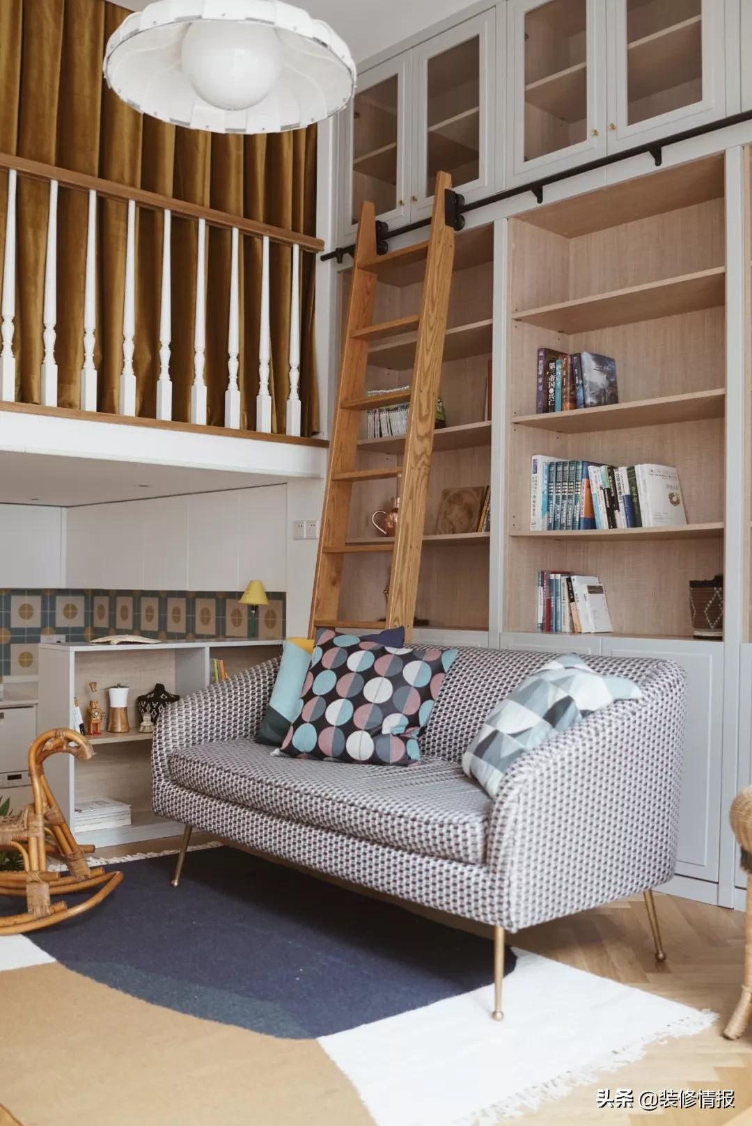 她买下32㎡上海老旧学区房,为女儿打造小桃园还有20㎡舒适大庭院