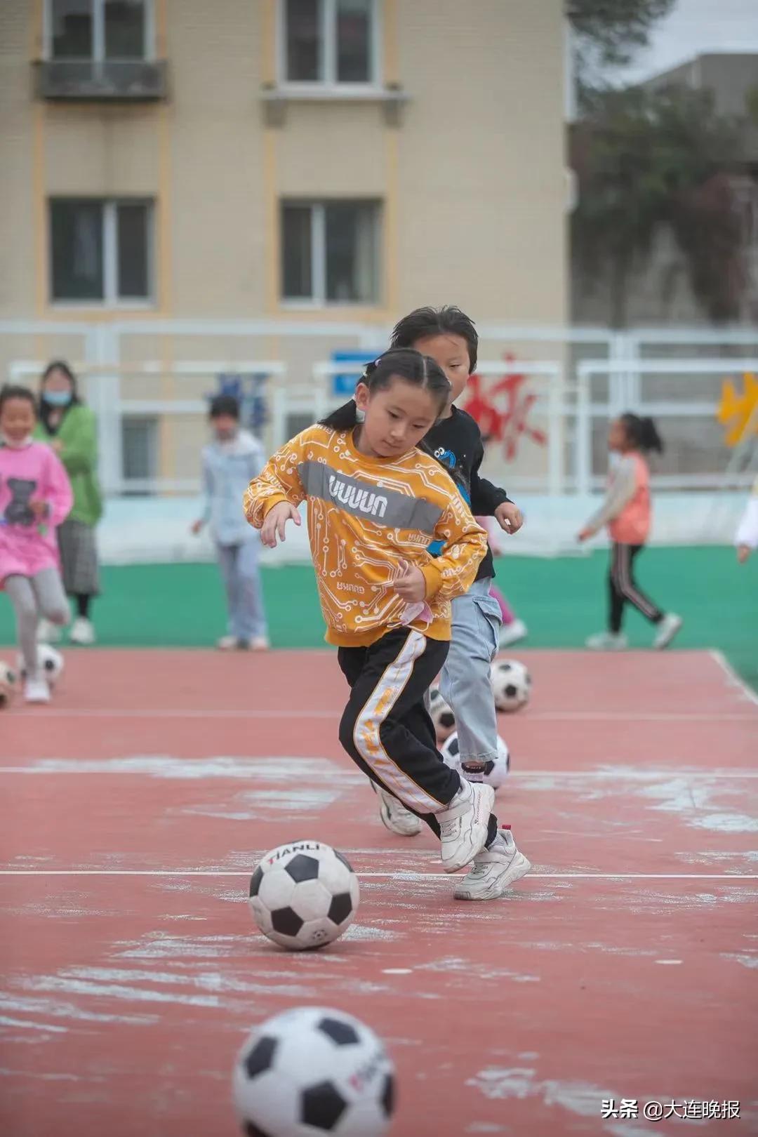 让孩子学礼仪对他有好处吗,让学生既能玩又能学到知识