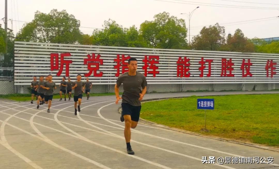 *榴弹手**投71米、双杠臂屈伸108个，这届新兵太猛了！