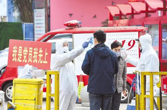 致敬我们的英雄,致敬我们的英雄前辈