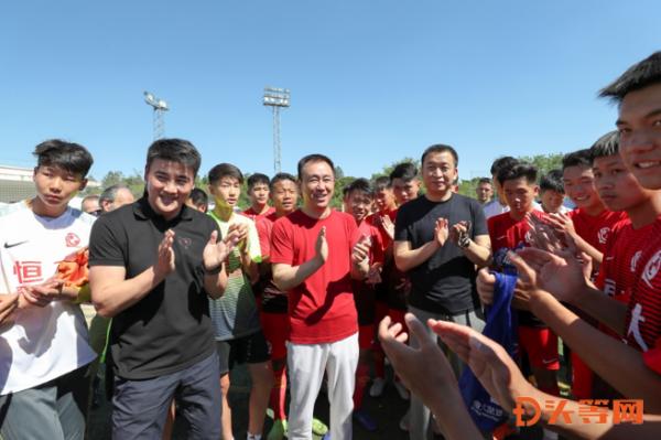 恒大亚冠决赛许家印,许家印恒大赛事