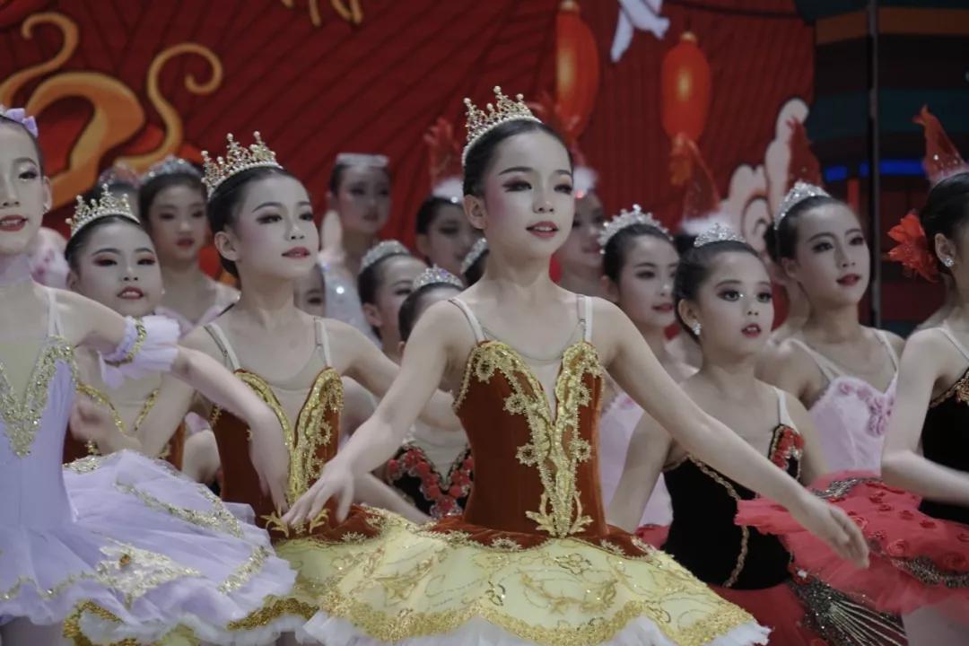 “盛世全运筑梦中国”2021西安广播电视台少儿春晚小主持人选拔活动开始啦