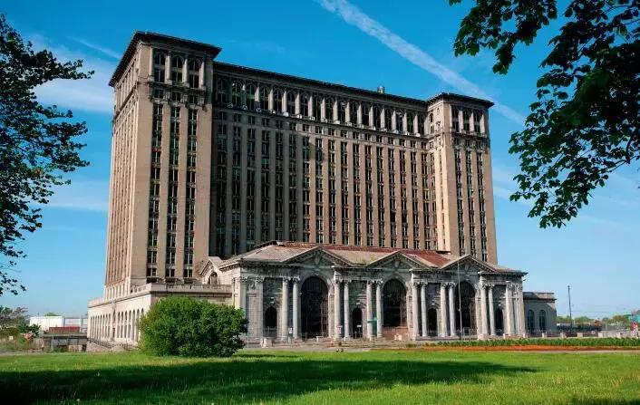 底特律是怎么破产的,目前底特律的城市现状