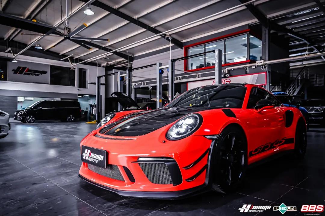 保时捷911gt3rs保养多少钱,提走一辆保时捷911gt3rs的过程